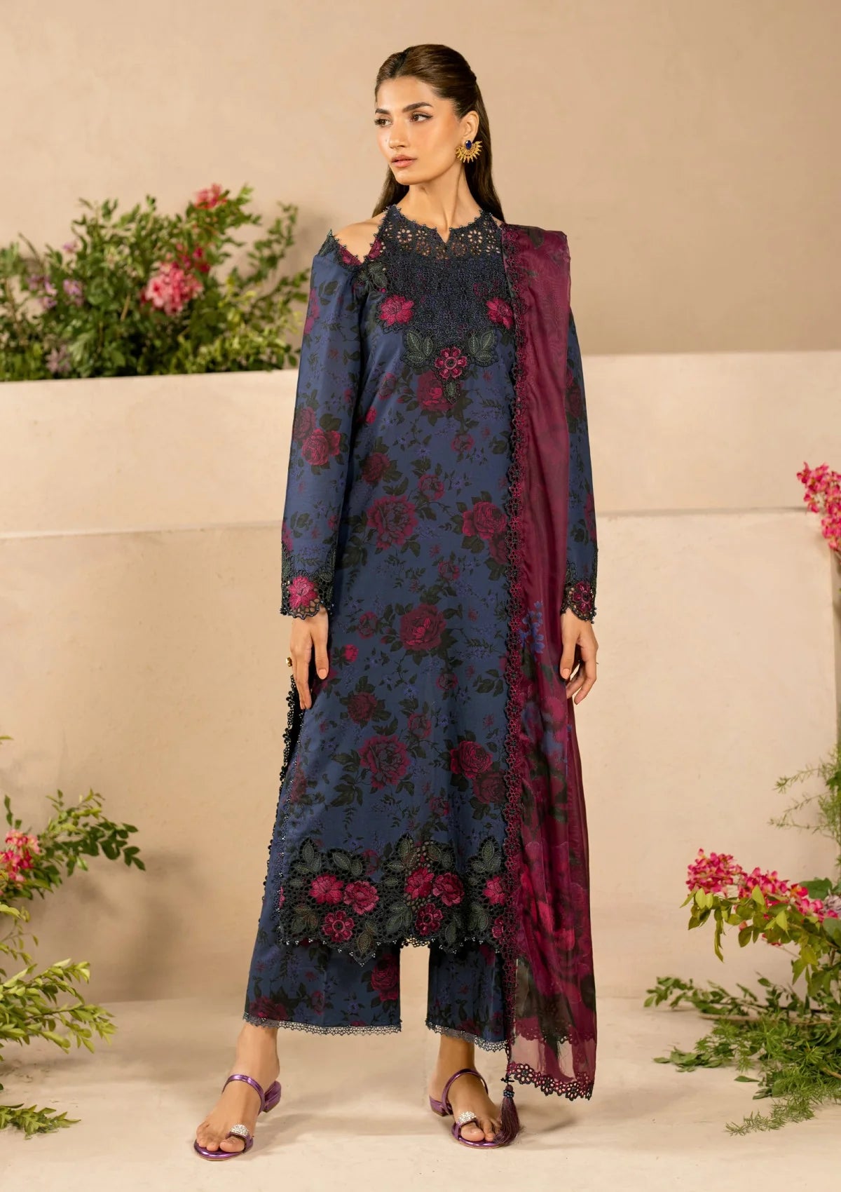 Iznik Luxury Linen Embroidered 3 piece Unstitched